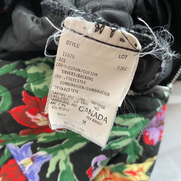 SOLD-Vintage floral bomber jacket - Picture 5 of 6